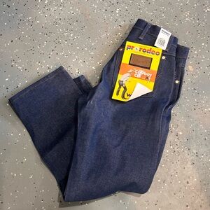 #0022. NWT Wrangler. Sz 29x30 slim fit 936.